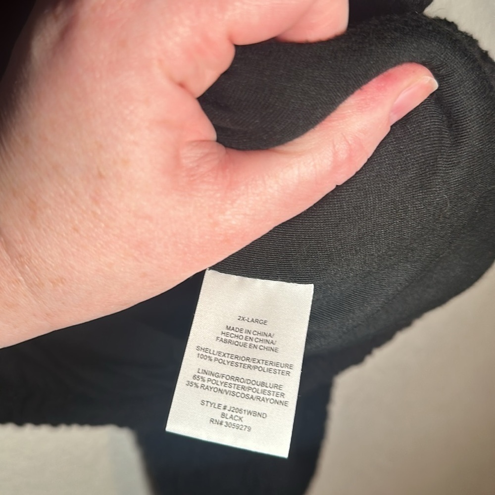 Thread & Supply Black Cropped 1/4 Zip Pop Over Sherpa Size XXL - Picture 4 of 7